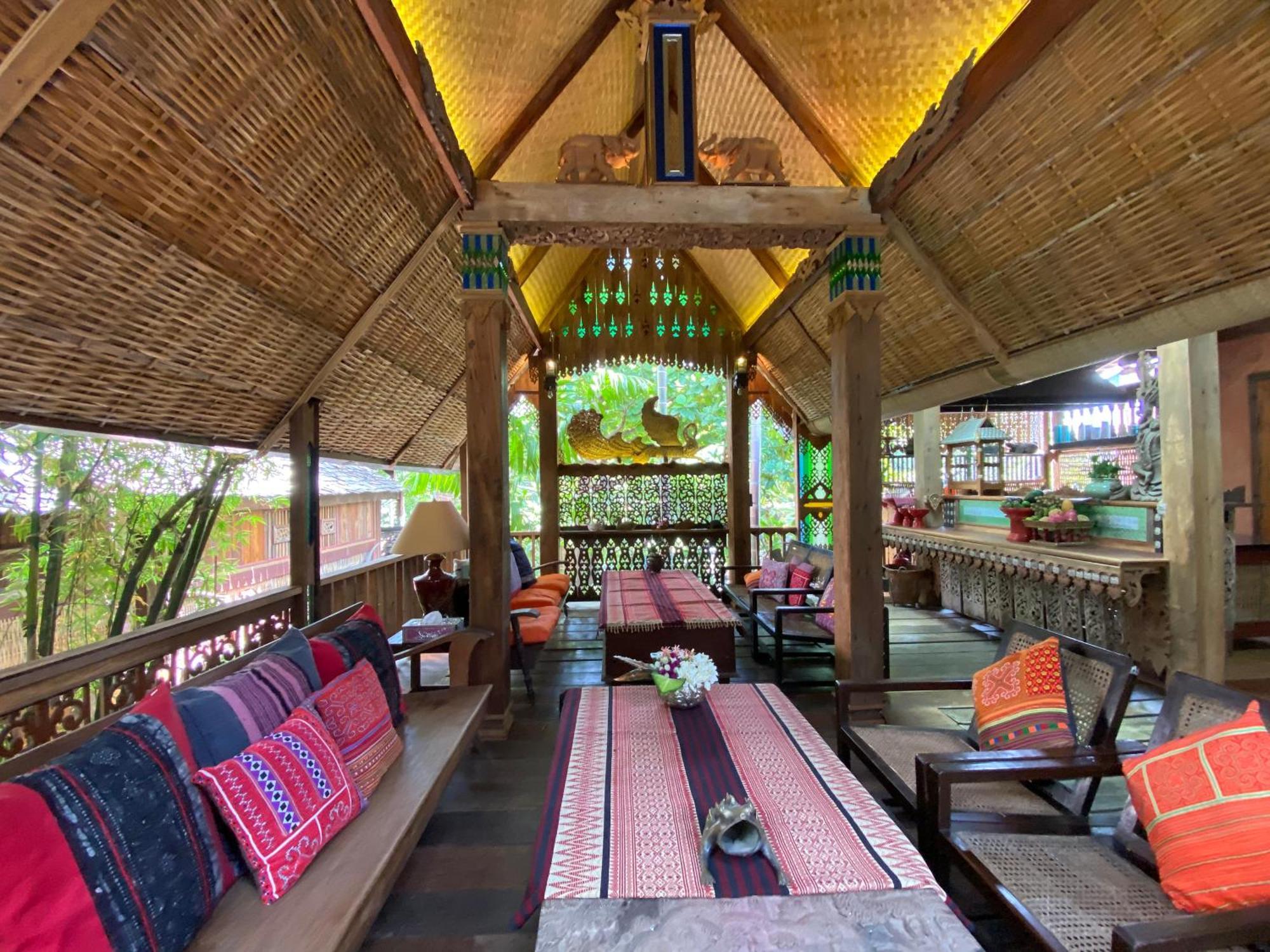 Mango Villa with Free One Way Airport Transfer